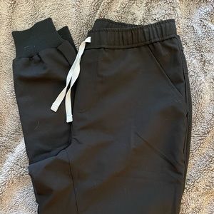 Figs Tansen black Medium Short